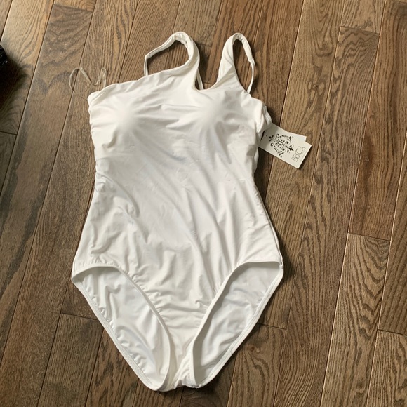 Becca one piece Swim - Picture 5 of 14